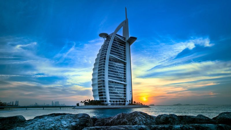 Burj Al Arab Introduces Romantic Dining Package With Dhs9,900