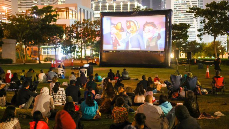 Watch Films For Free In JLT Park Every Saturday Night Until March
