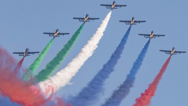 Watch Dubai Airshow Displays From A Special Viewing Spot For Free This Week