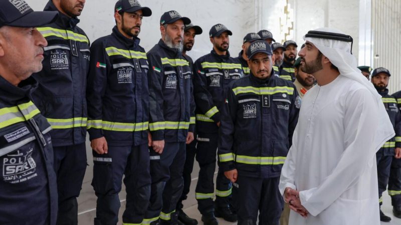 sheikh-hamdan-meets-search-and-rescue-team-for-turkey-earthquake
