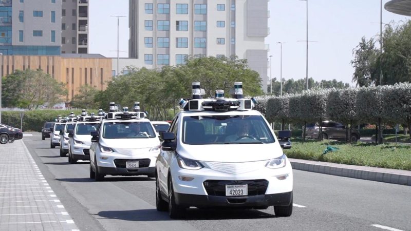 rta-launches-driverless-taxis-in-dubai