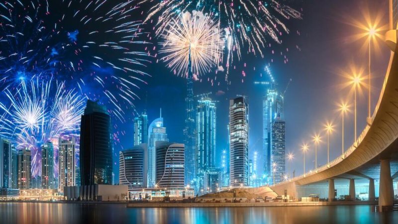 Two Huge Firework Displays To Light Up Dubai Sky This Weekend