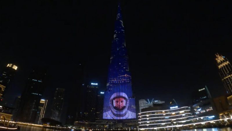 Burj Khalifa Lights Up To Celebrate Sultan AlNeyadi’s Homecoming