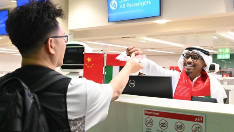 Dubai Airport Welcomes Chinese Travellers With Special Gift For National Day